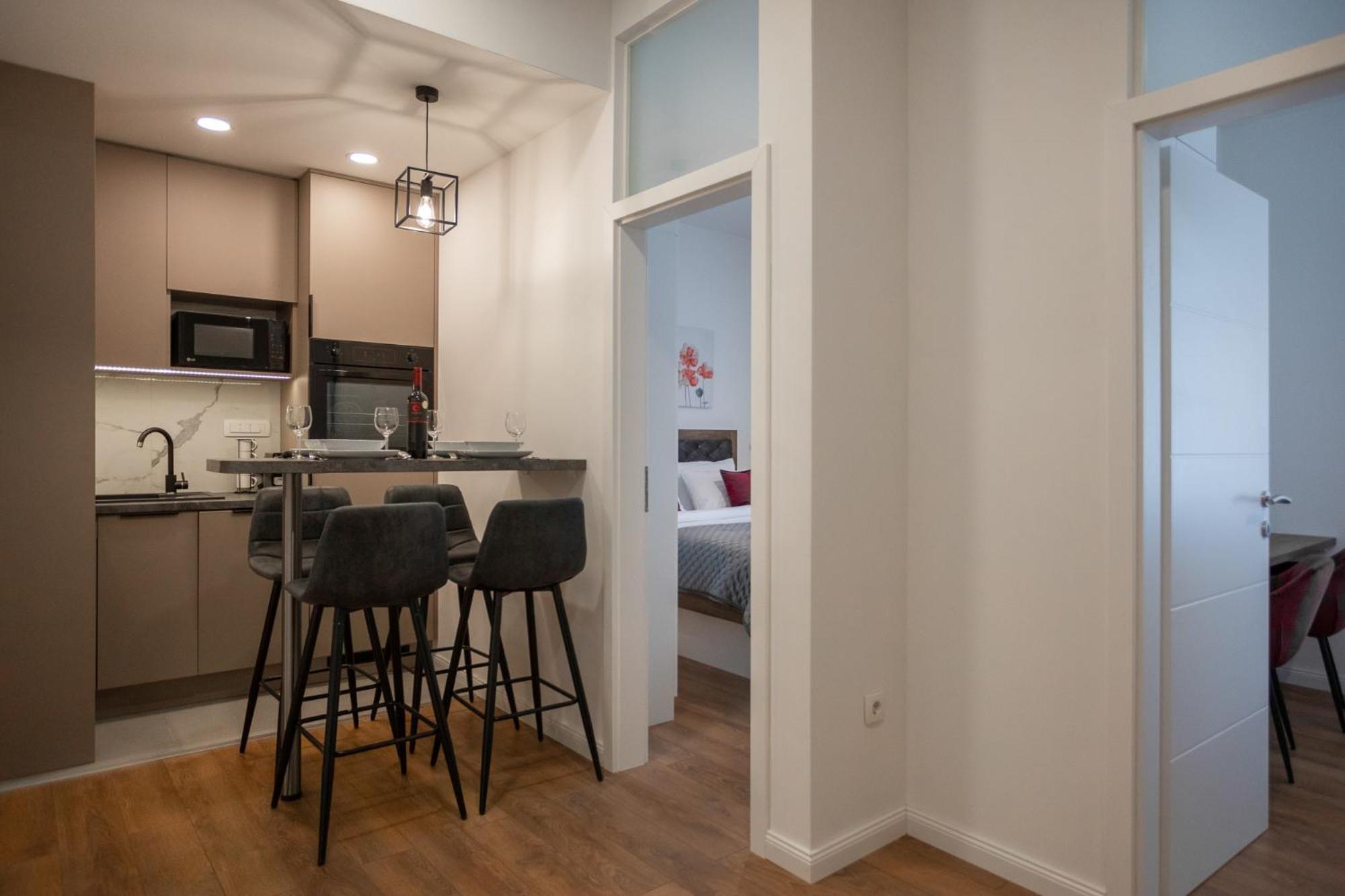 Design Park Residences - Stayflok Apartment